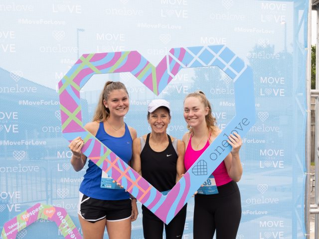 How to Build a Positive Relationship With Your Teen: Strategies for Parents and Caregivers